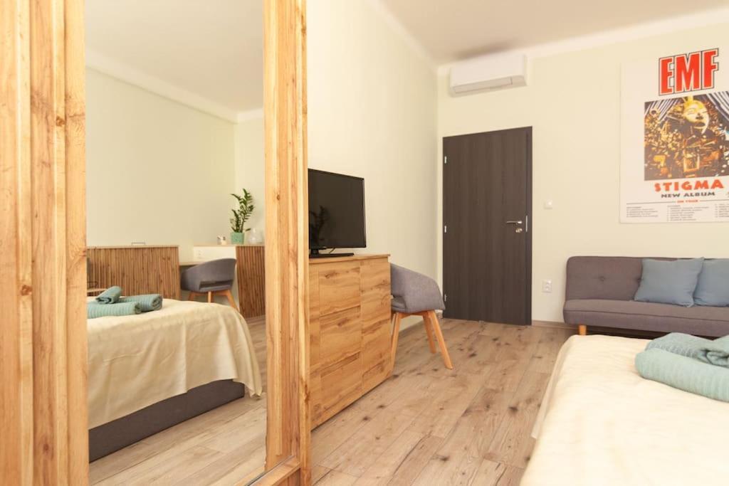 Vysoka Apartman Emf/Stp Bratislava Exterior foto