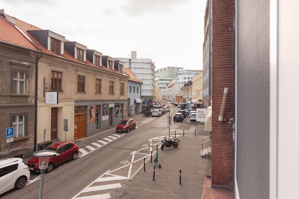 Vysoka Apartman Emf/Stp Bratislava Exterior foto